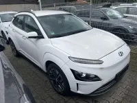 Gebraucht Hyundai Kona Select 100 kW (136 PS) 2022 Weiß SUV