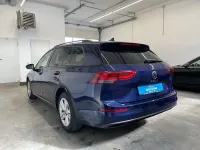 Gebraucht VW Golf VIII Life 116 PS (85 kW) 2023 Atlantik blue metallic Kombi