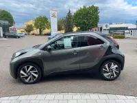 Gebraucht Toyota Aygo X X-plore 72 PS (52 kW) 2022 Grün SUV