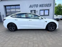 Gebraucht Tesla Model 3 Standard Range Plus 208 kW (283 PS) 2023 Weiß Limousine