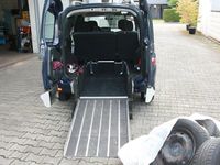 Second-hand Dacia Logan 62 CP (45 kW) 2012 Albastru Break