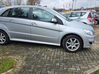 Gebraucht Mercedes B170 116 PS (85 kW) 2008 Silber Van / Kleinbus