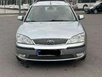 Gebraucht Ford Mondeo Ghia 131 PS (96 kW) 2005 Silber Kombi