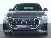 Gebraucht Audi Q8 S-Line 394 PS (289 kW) 2024 Samuraigrau SUV
