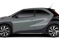 Neu Toyota Aygo 72 PS (52 kW) 2025 Urban khaki / night sky black Kleinwagen