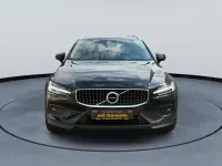 Gebraucht Volvo V60 CC Pro 197 PS (144 kW) 2021 Schwarz Kombi