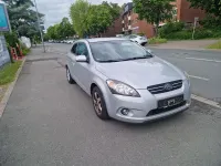 Używany Kia Ceed 125 KM (91 kW) 2010 Srebrny Hatchback
