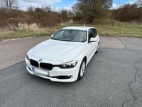 Gebraucht BMW 320 Sport Line 184 PS (135 kW) 2015 Weiß Kombi