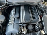 Gebraucht BMW 325 192 PS (141 kW) 2003 Silber Limousine