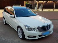 Gebraucht Mercedes E300 Avantgarde 204 PS (150 kW) 2010 Weiß Kombi