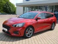 Gebraucht Ford Focus ST-Line X 150 PS (110 kW) 2021 Rot Limousine