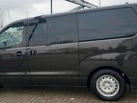 Gebraucht Hyundai H-1 170 PS (125 kW) 2017 Braun Van / Kleinbus
