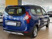 Gebraucht Dacia Lodgy Stepway 116 PS (85 kW) 2022 Blau Van / Kleinbus