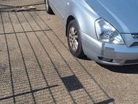 Gebraucht Kia Carnival LX 185 PS (136 kW) 2007 Silber Van / Kleinbus