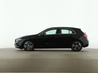 Gebraucht Mercedes A200 Advanced 163 PS (119 kW) 2025 Schwarz Limousine