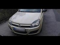 Gebraucht Opel Astra 105 PS (77 kW) 2007 Gold Limousine