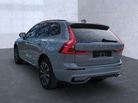 Gebraucht Volvo XC60 Plus 197 PS (144 kW) 2023 Vapour grey / (metallic) SUV