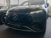 Gebraucht Mercedes EQE500 AMG 300 kW (408 PS) 2024 Grün metalliclack smaragdgrün SUV