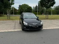 Gebraucht Hyundai i30 109 PS (80 kW) 2012 Schwarz Kombi