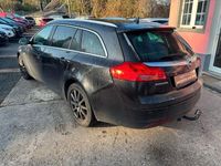 Gebraucht Opel Insignia 160 PS (117 kW) 2012 Schwarz Kombi