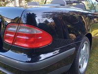 Gebraucht Mercedes CLK200 136 PS (100 kW) 2000 Schwarz Cabrio