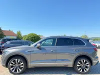 Gebraucht VW Touareg Elegance 381 PS (280 kW) 2023 Grau SUV