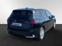 Używany BMW 225 Active Tourer Performance 245 KM (180 kW) 2023 Czarny Minivan