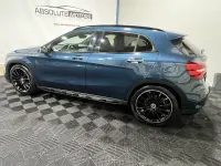 Gebraucht Mercedes GLA180 AMG line 122 PS (89 kW) 2019 Blau SUV