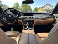 Gebraucht BMW 740 313 PS (230 kW) 2014 Limousine
