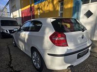 Gebraucht BMW 116 122 PS (89 kW) 2010 Polar weiss (metallic) Kleinwagen