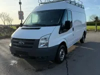 Gebraucht Ford Transit 85 PS (62 kW) 2010 Weiß Van / Kleinbus