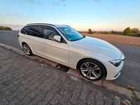 Używany BMW 320 Shadowline 190 KM (139 kW) 2019 Biały Kombi