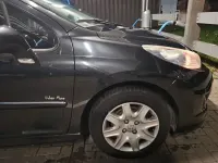 Gebraucht Peugeot 207 Urban Move 95 PS (69 kW) 2011 Schwarz Limousine