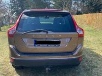 Gebraucht Volvo XC60 Momentum 163 PS (119 kW) 2011 Braun SUV