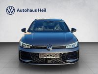 Neu VW Passat R-line 150 PS (110 kW) 2026 Grau Limousine