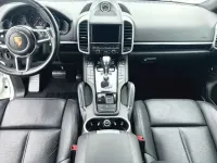 Gebraucht Porsche Cayenne 299 PS (219 kW) 2016 Weiß SUV