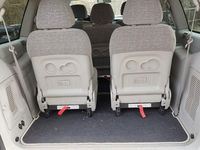 Gebraucht Hyundai Trajet GLS 140 PS (102 kW) 2006 Rot Van / Kleinbus