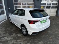 Gebraucht Skoda Fabia Essence 95 PS (69 kW) 2025 Weiß Limousine