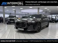 Gebraucht BMW M760e Executive 571 PS (419 kW) 2024 Schwarz Limousine