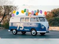 Neu VW ID. Buzz 210 kW (286 PS) 2026 Weiß (candyweiß/starlight blue metallic) Van / Kleinbus