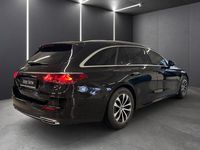 Gebraucht Mercedes E200 Avantgarde 204 PS (150 kW) 2024 Schwarz Limousine