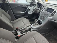 Gebraucht Opel Astra 101 PS (74 kW) 2012 Weiß Kombi