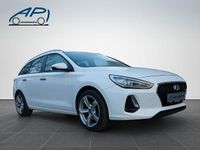 Gebraucht Hyundai i30 Comfort 110 PS (80 kW) 2017 Weiß Kombi