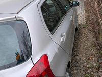 Gebraucht Toyota Yaris 64 PS (47 kW) 2008 Silber Kleinwagen