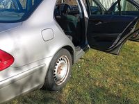 Gebraucht Mercedes E200 122 PS (89 kW) 2004 Grau Limousine