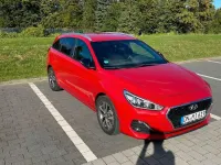Gebraucht Hyundai i30 Trend 120 PS (88 kW) 2018 Rot Kombi
