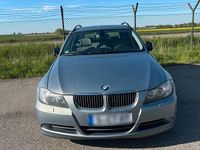 Gebraucht BMW 330 231 PS (169 kW) 2006 Blau Kombi