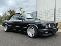 Gebraucht BMW 325 Cabriolet Performance 170 PS (125 kW) 1989 Schwarz Cabrio