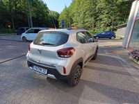 Gebraucht Dacia Spring Comfort Plus 33 kW (45 PS) 2023 Diamantsilbergrau Kleinwagen