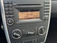 Gebraucht Mercedes A180 116 PS (85 kW) 2011 Blau Limousine